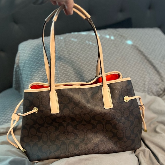 Coach Signature Drawstring CarryAll Shoulder Bag - Picture 2 of 7